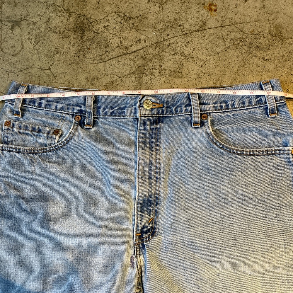 Vintage Levi’s 505 denim light wash shorts jorts size 36 - Picture 6 of 8